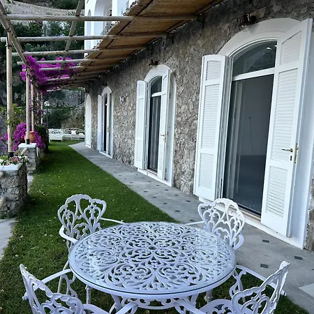 Apart-hotel Marianna Furore